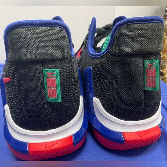 EUC Nike size 15 Lebron Witness VI Mens Basketball Trainers CZ4052 Sneakers - Picture 8 of 16